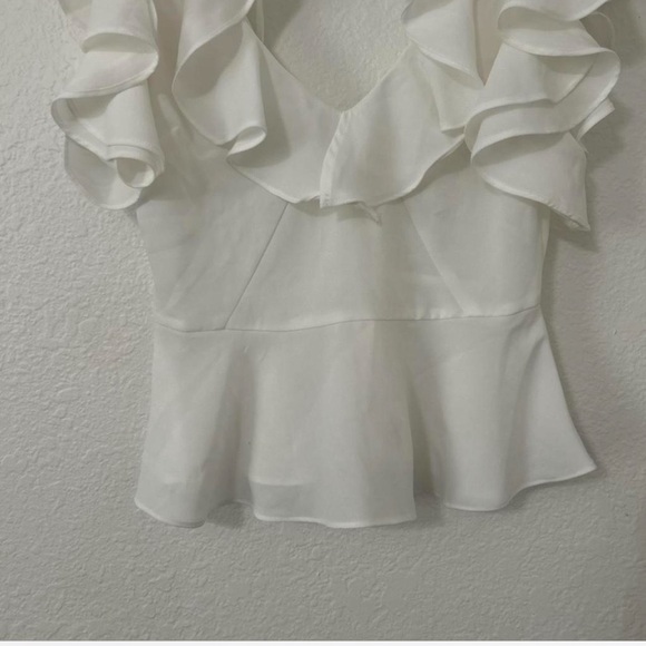 Lulumari White Ruffle Blouse - Picture 3 of 3